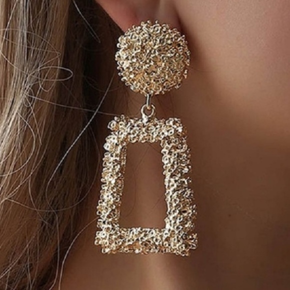 Geometric Trapezoidal Earrings - Picture 3 of 5